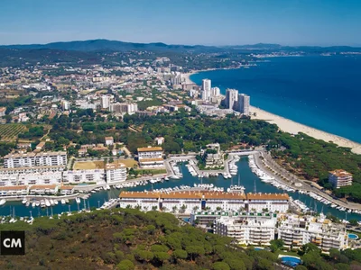 Отель Продажа отеля 3* на побережье Коста-Брава – 3,2 млн €.